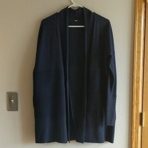 Lululemon sit in lotus wrap size 4